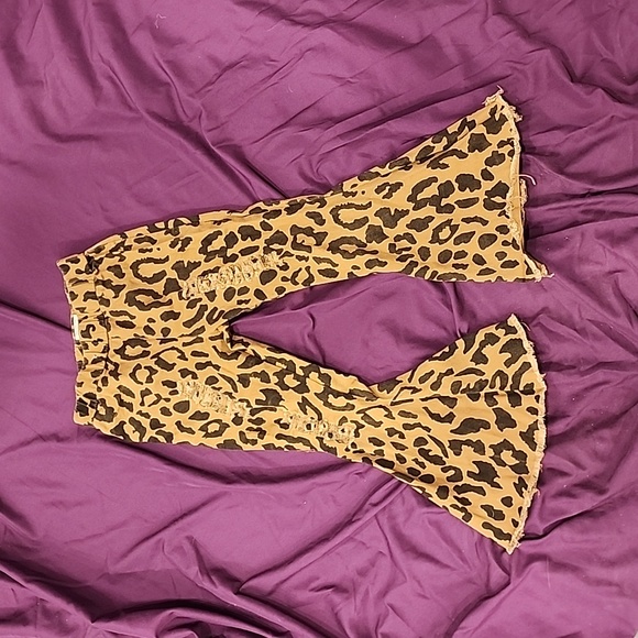 Girls distressed cheetah flares - Picture 1 of 4